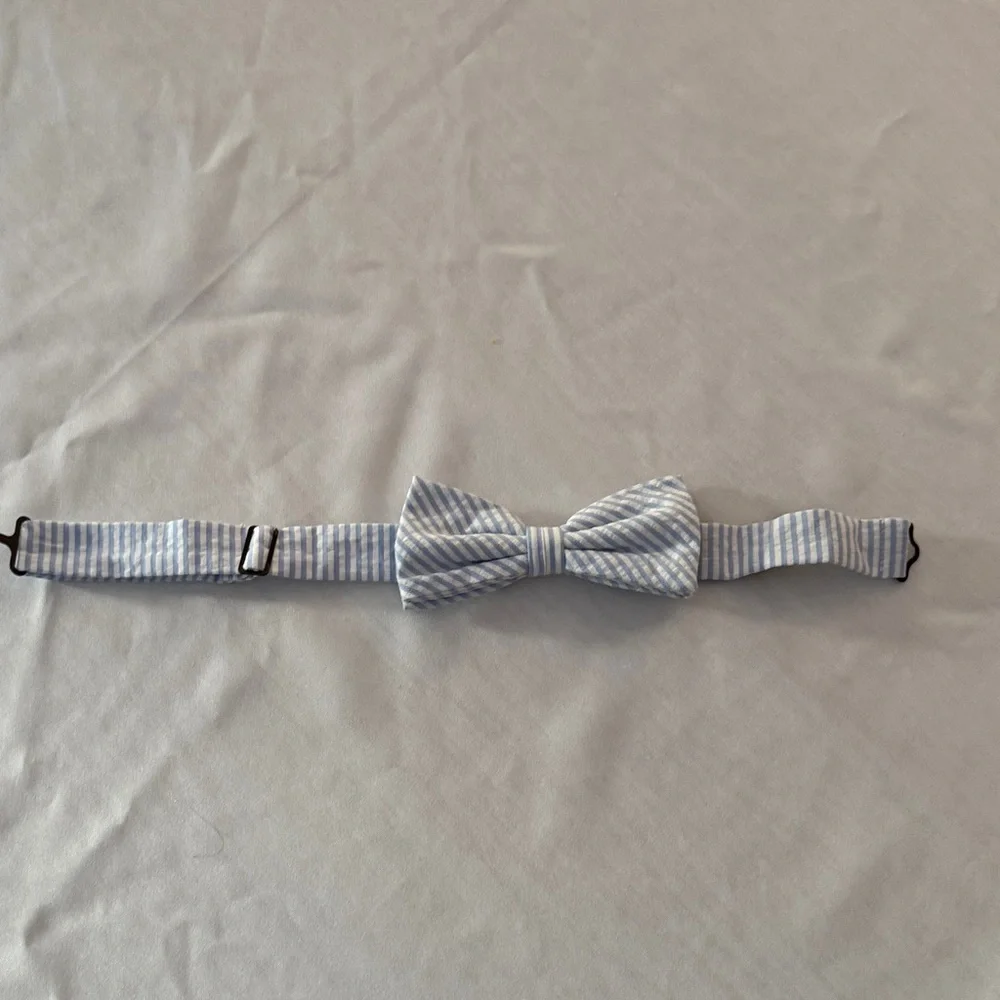 Brooks Brothers Light Blue and White Striped Bow Tie seer sucker (2 available)